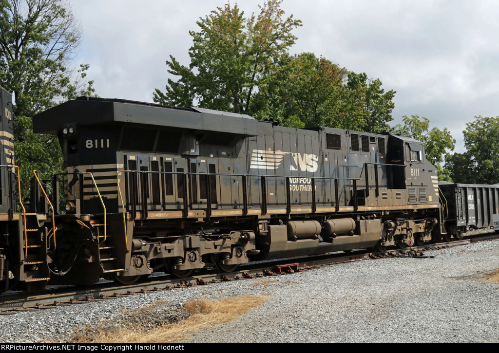 NS 8111